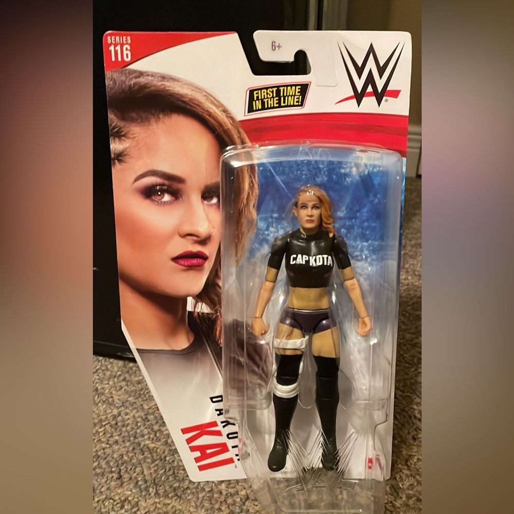 WWR Dakota Kai figure